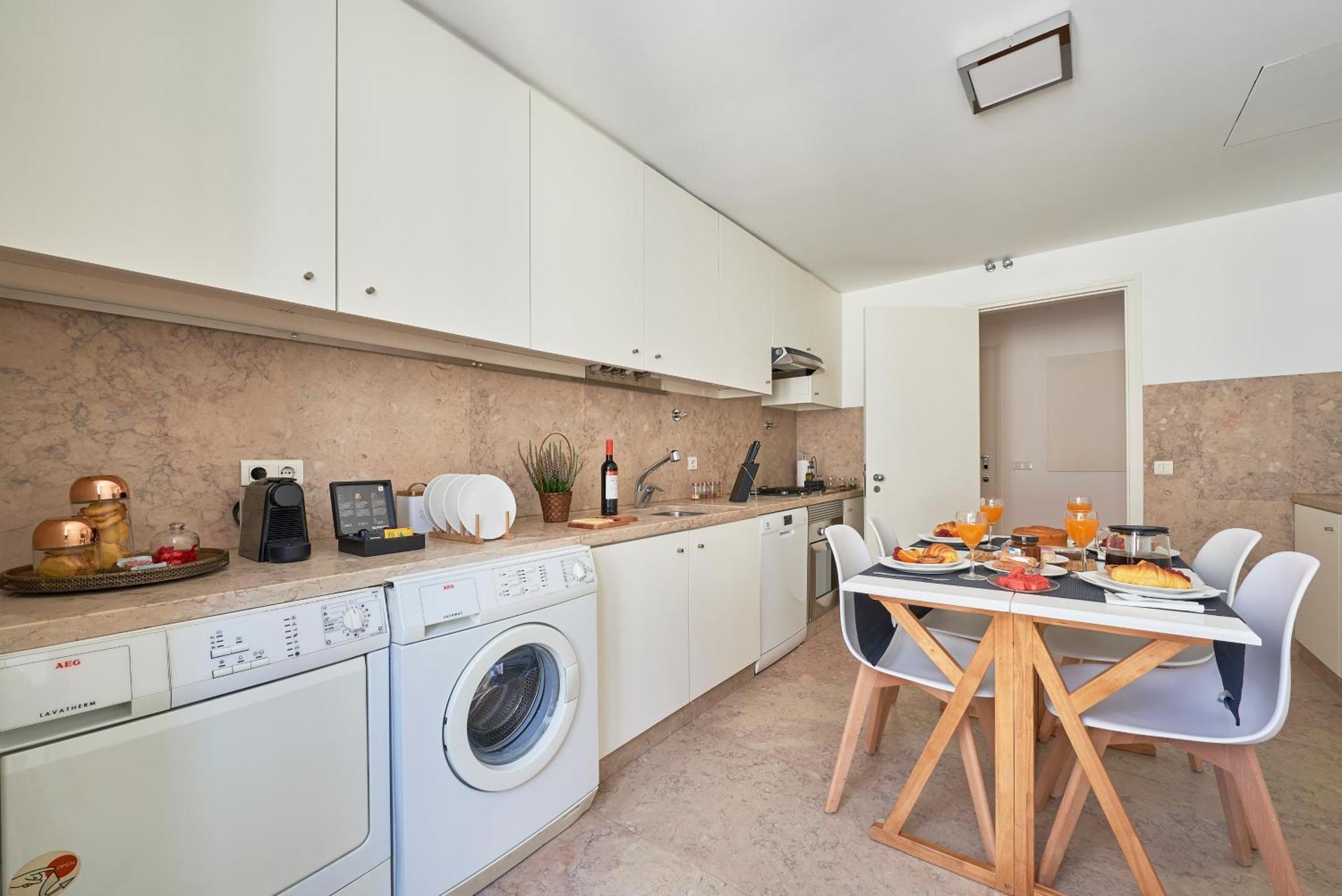 Apartamento Casa Portuguesa Carmo Lisboa Exterior foto